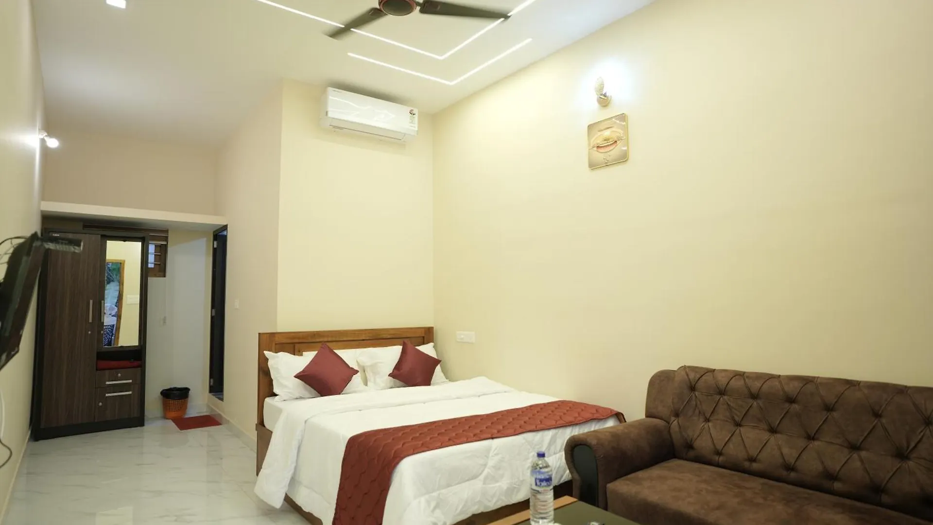 Amal Residency- Airport Hotel Kannur Kottayam-Malabar India